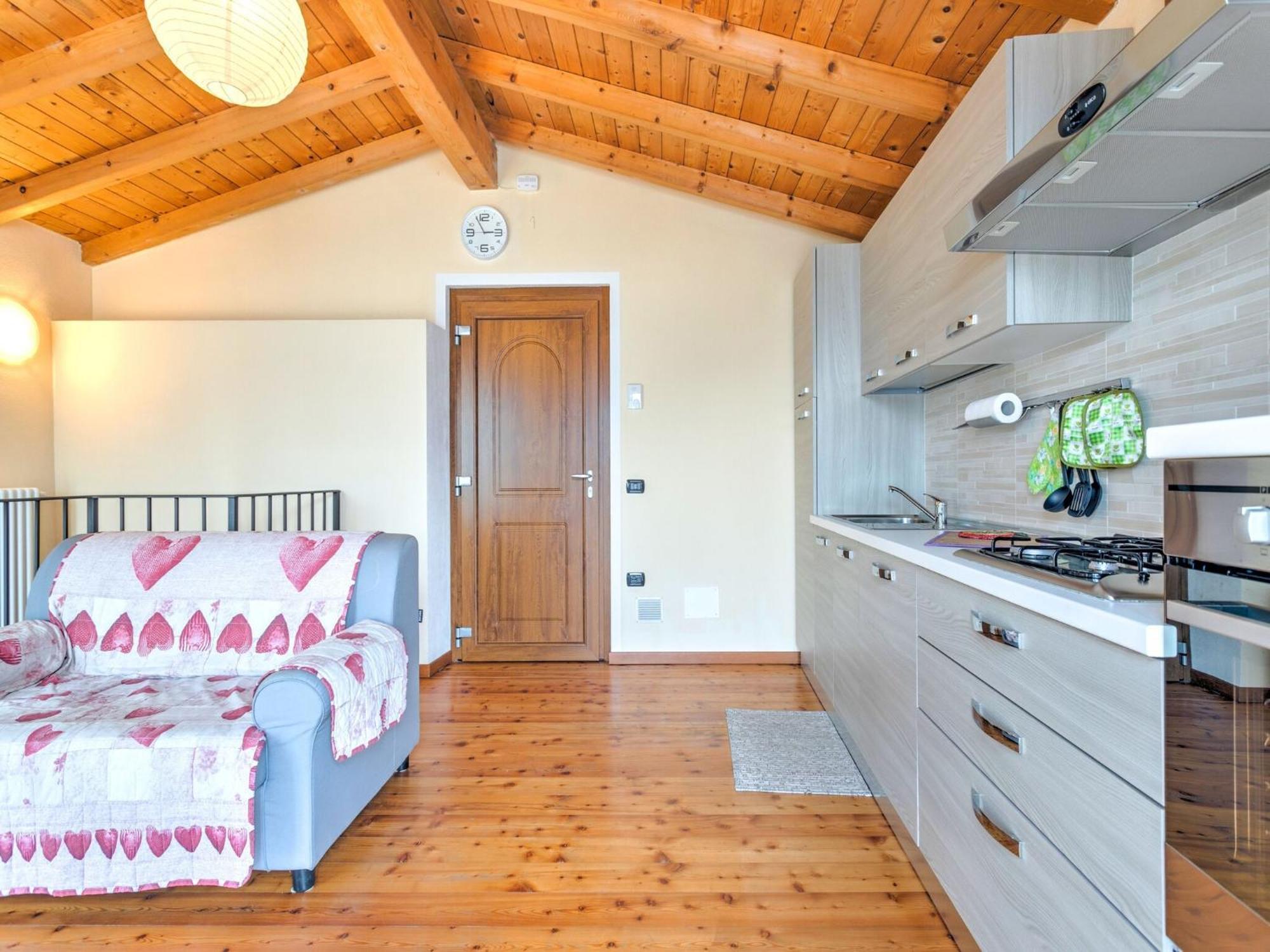 Wonderful Flat With Swimming Pool Lift And Garden Apartment กราเวโดนา ภายนอก รูปภาพ