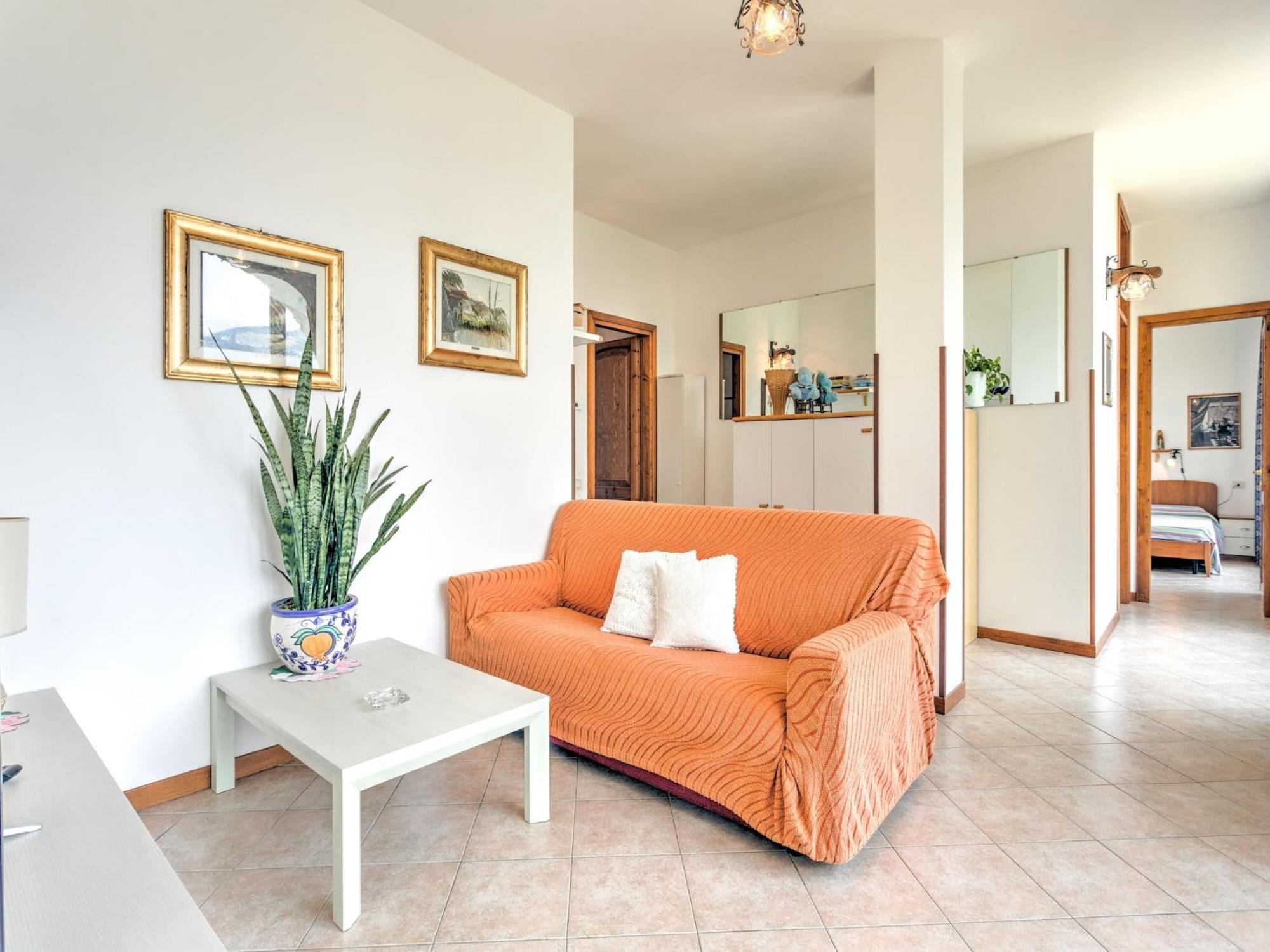 Wonderful Flat With Swimming Pool Lift And Garden Apartment กราเวโดนา ภายนอก รูปภาพ